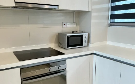 ID: 2498 |  The Vista Duplex | 5BR apartment with river view for rent
