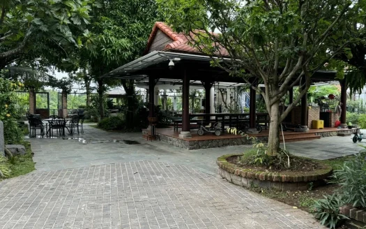 ID: 2469 | Riverfront house for rent in district 9