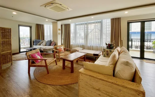 ID: 2200 | 3-BR penthouse apartment with terrace in District 2