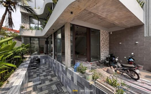 ID: 2610 | Modern 4-Bedroom house for rent with large yard and pool near ISHCMC