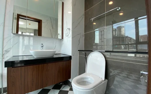 ID: 2635 | d’Edge | 3BR apartment on low-floor – Best Price