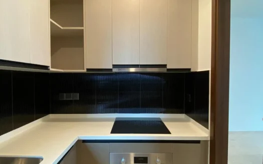 ID: 2633 | d’Edge | 3BR apartment on mid-floor with river view