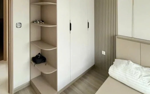ID: 2649 | Beverly Solari 2-Bedroom+ Apartment for Rent | 67m² Fully Furnished