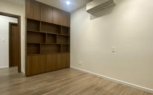 ID: 2689 | Tropic Garden | Great price for this 3BR apartment in block A