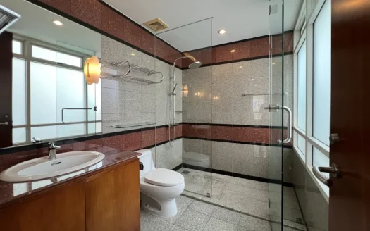 ID: 1369 | Elegant House for Rent in the Heart of Ho Chi Minh City’s District 1