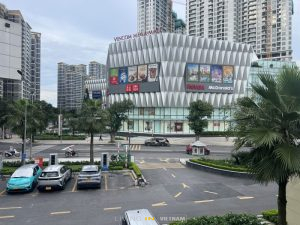 Exploring Vinhomes Grand Park: A Modern Green Oasis in Ho Chi Minh City 3 Vincom Mega Mall