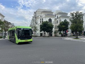 Exploring Vinhomes Grand Park: A Modern Green Oasis in Ho Chi Minh City 8 Vinbus free shuttle at VHGP