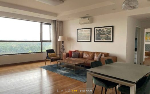 ID: 2696 | Riverfront 3BR Apartment for Rent