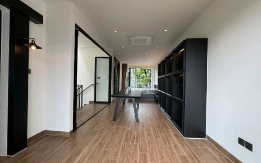 ID: 2745 | Palm Residence: Nice and modern 3-BR house for rent