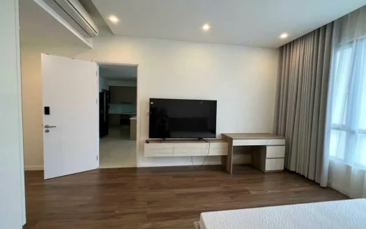 ID: 2718 |  Partly furnished 4 BR Apartment for rent at Estella Heights