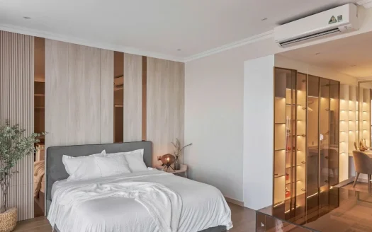 ID: 2738 | Exquisite 112m² Executive Suite at Q2 Thao Dien | Custom 3BR-to-1BR Conversion