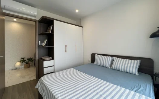 ID: 2715 | Beverly Solari 1-Bedroom+ Apartment for Rent | 52m² Fully Furnished