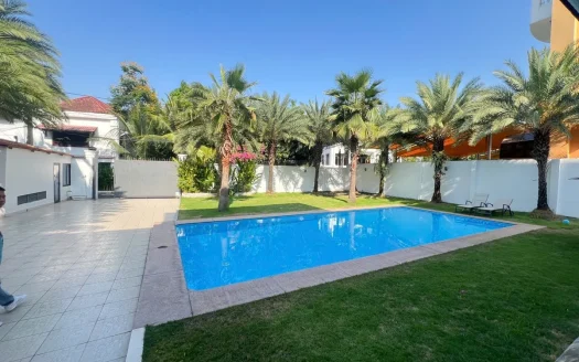ID: 1009 | Villa with large garden for rent in Thao Dien compound