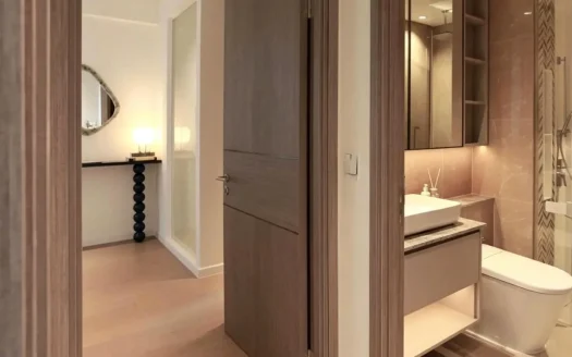 ID: 2820 | Metropole Opera 2-Bedroom Apartment – Fully Furnished, Short Term Rental