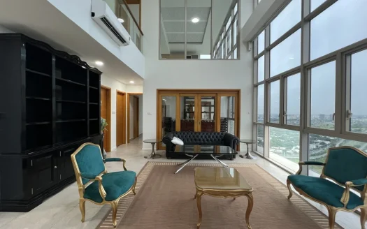 ID: 2803 |  The Vista Penthouse | furnished 4-BR apt + 1 office room
